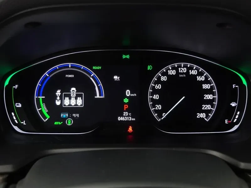 Honda Accord 10Th Generation 2.0 Hybrid Touring, снимка 8 - Автомобили и джипове - 55951152