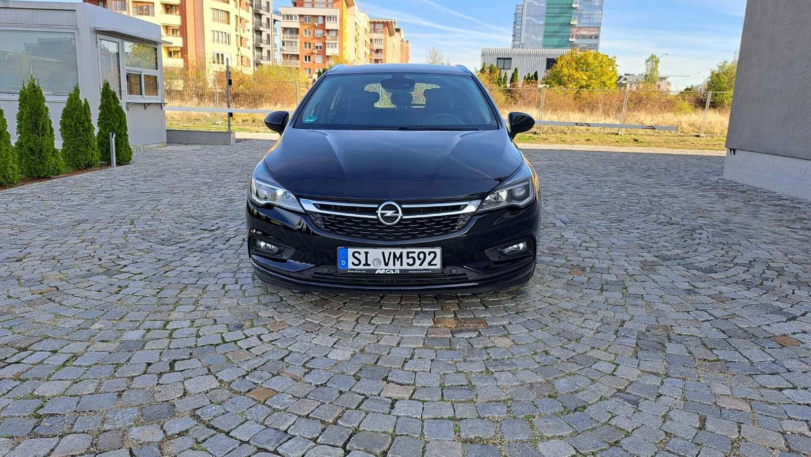 Opel Astra Sports Tourer Plus - изображение 2