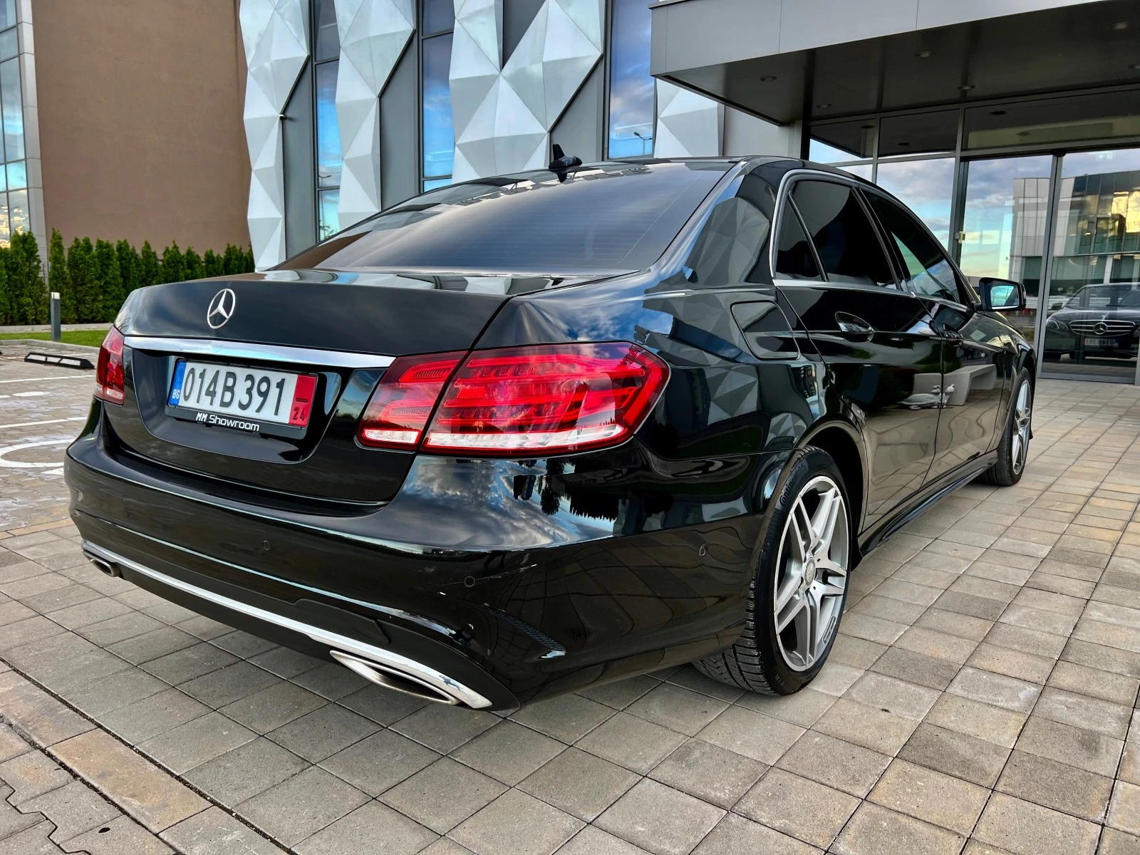 Mercedes-Benz E 350 AMG-FACE-FULL-LED-DISTRONIC-NAVI-ПЕРА-ПОДГРЕВ - изображение 5