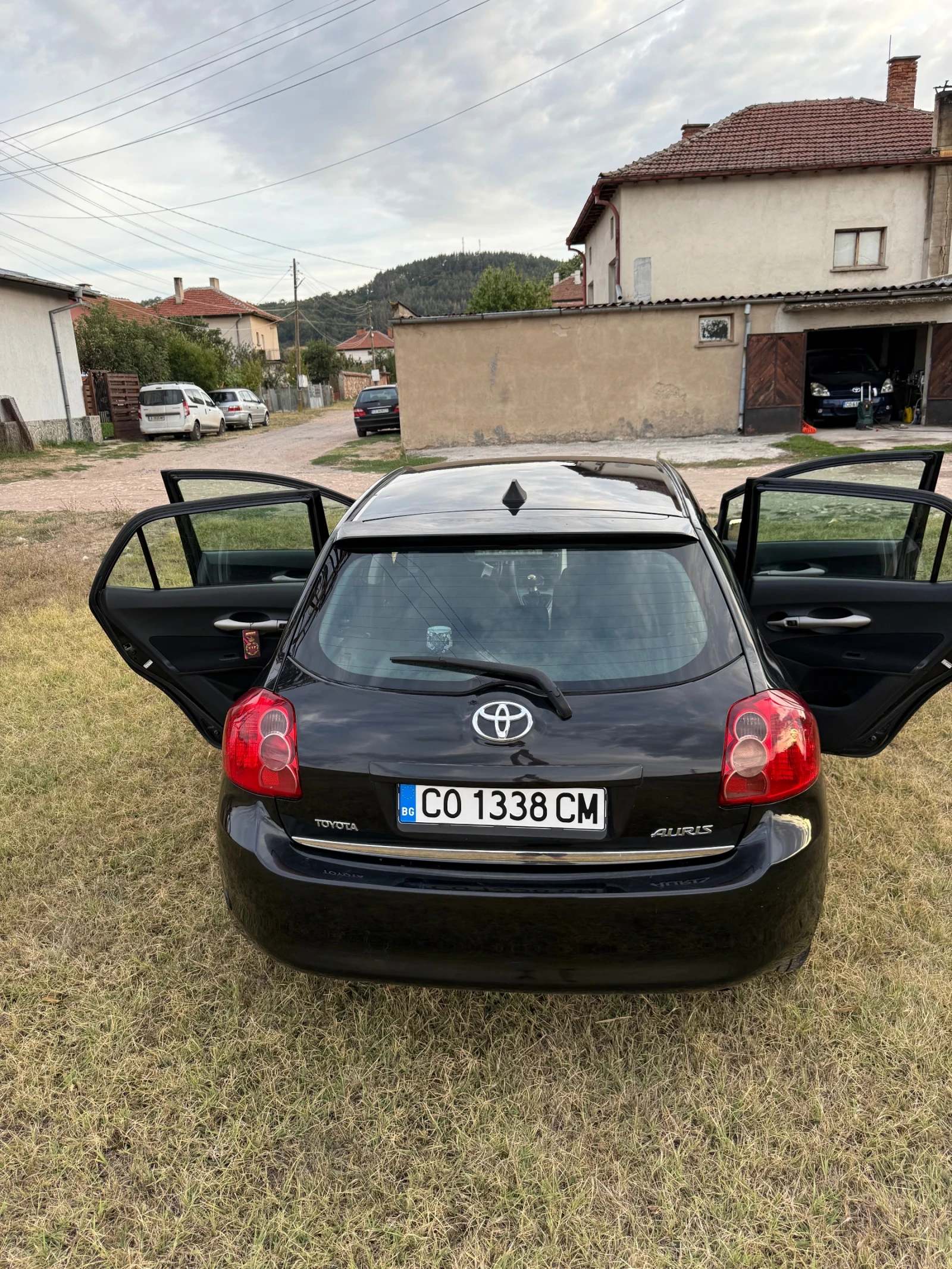Toyota Auris  - изображение 10