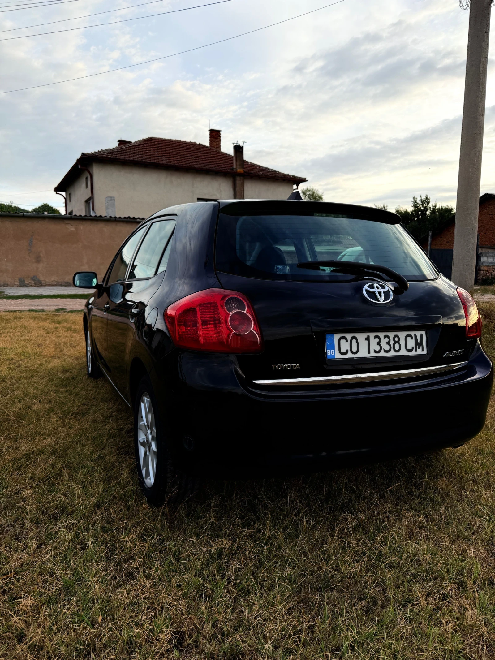 Toyota Auris  - изображение 7