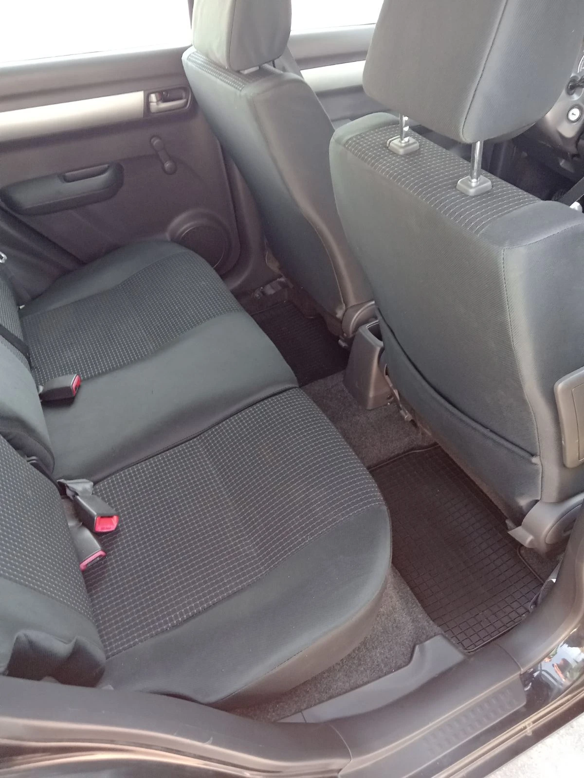 Suzuki Swift  - изображение 4