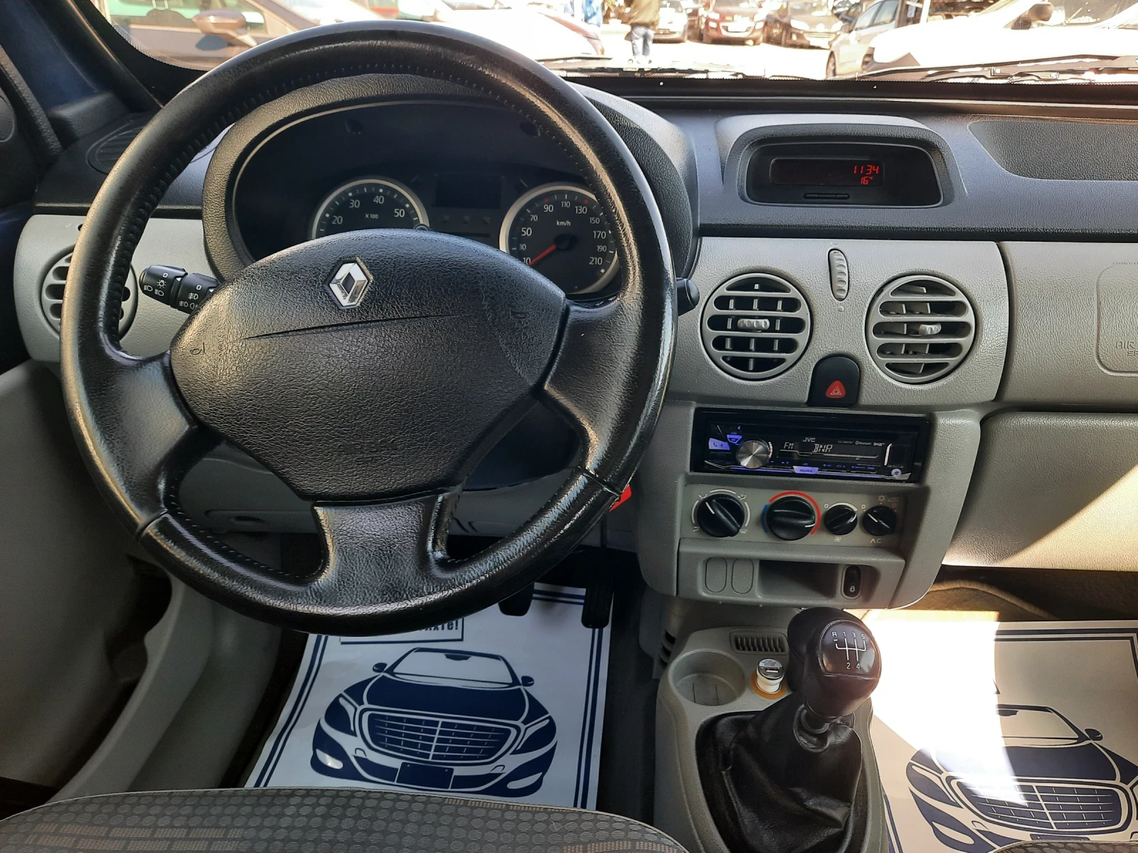 Renault Kangoo 1.6i KATO НОВ - изображение 10