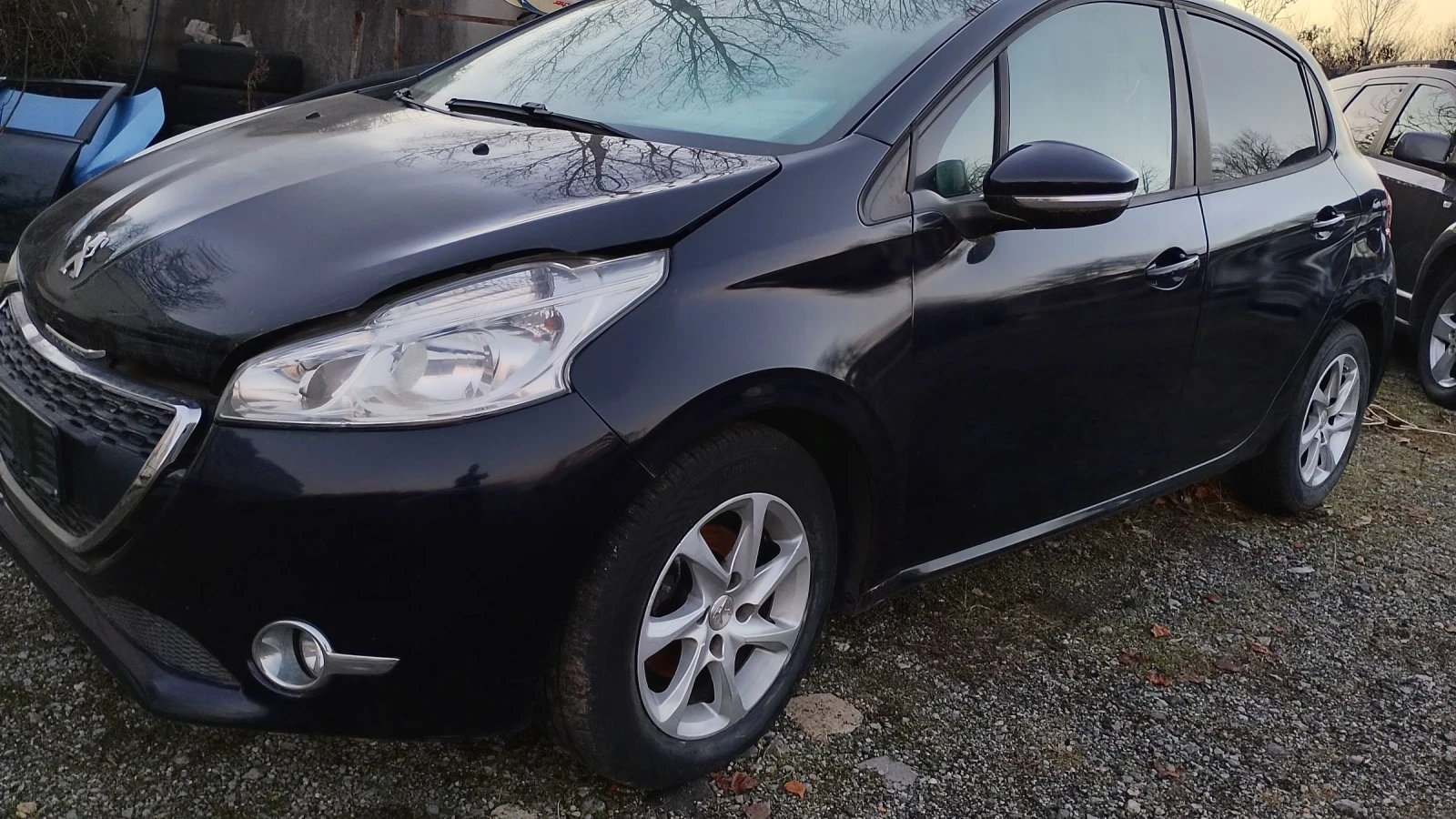 Peugeot 208 1.2 й - изображение 2