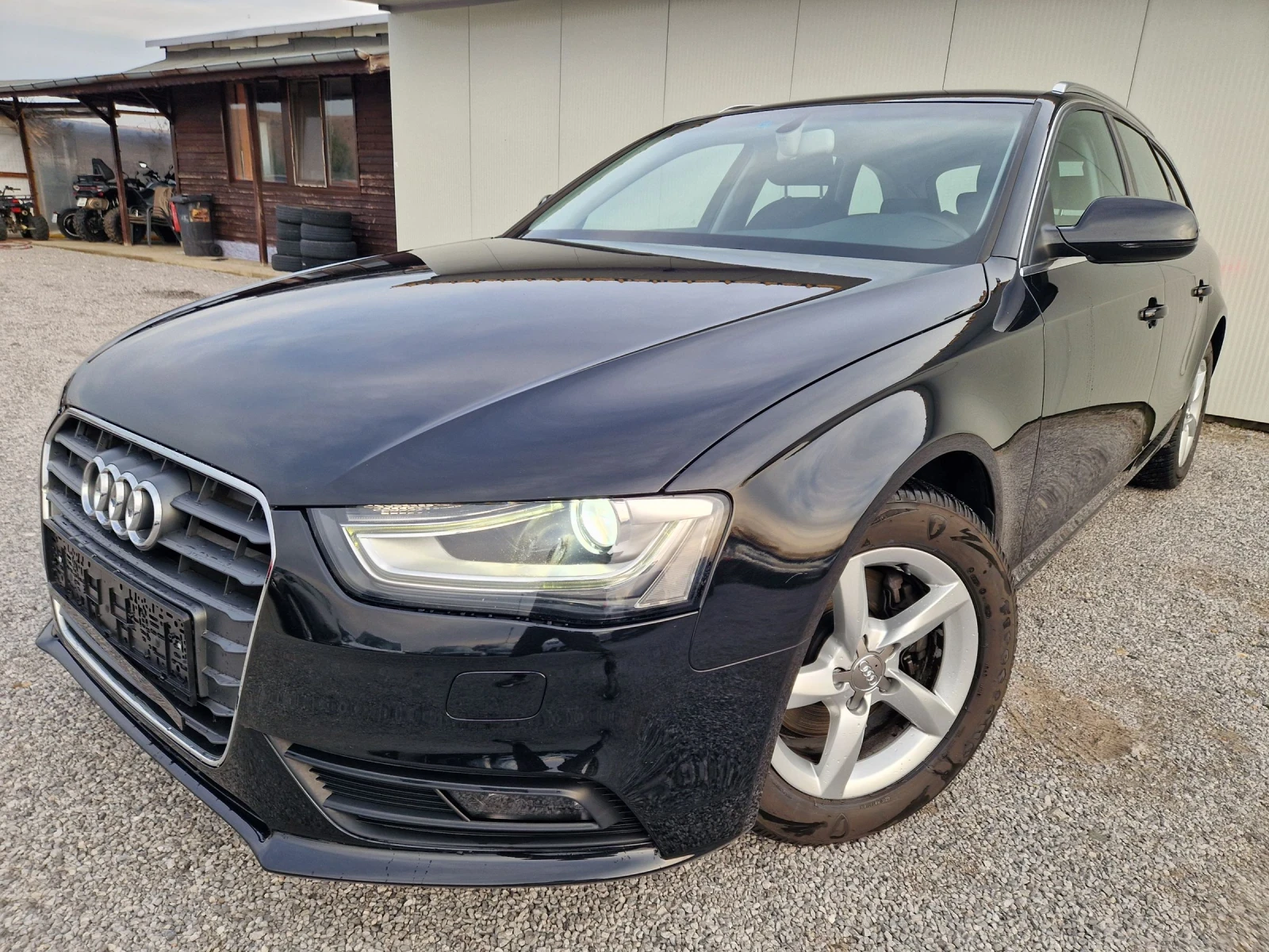 Audi A4 2.0TDi 143kc Euro5 Navi LED