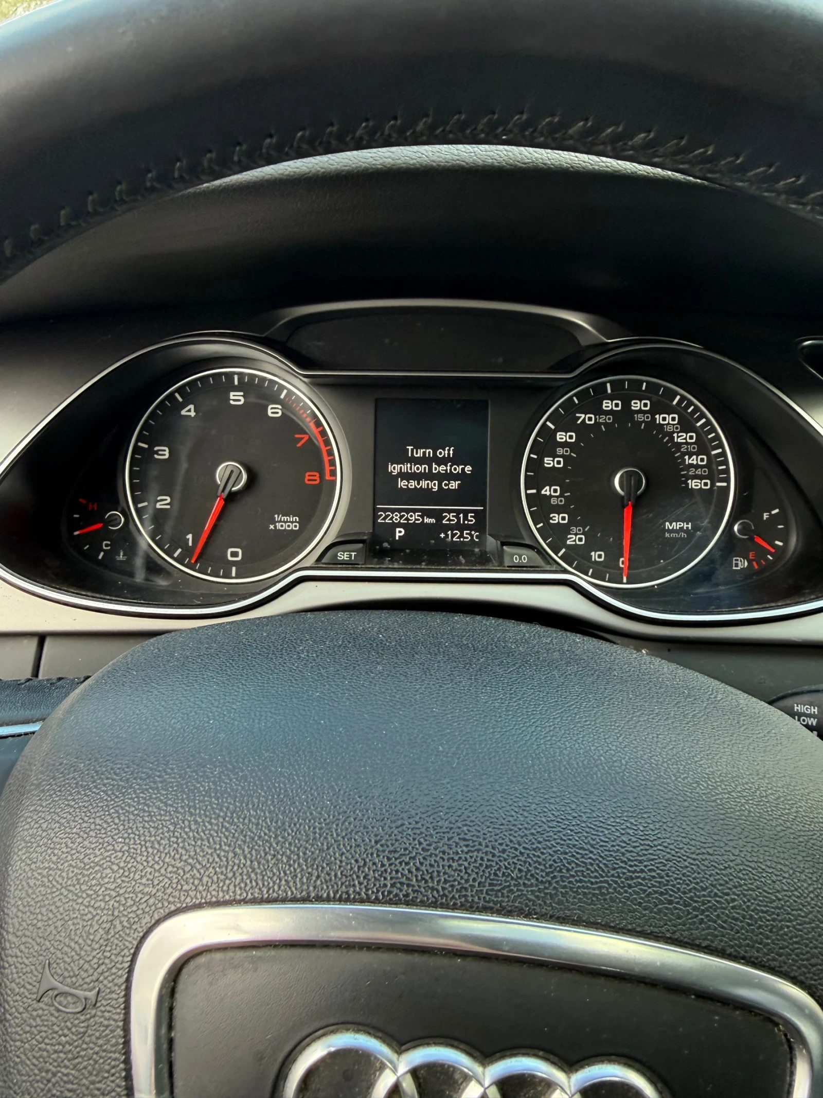 Audi A4, снимка 6 - Автомобили и джипове - 53878314