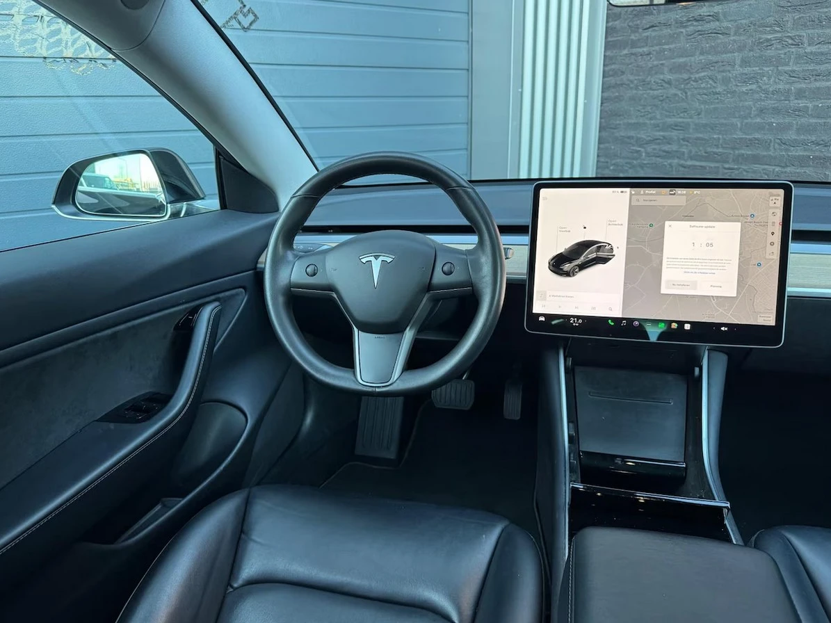 Tesla Model 3 SR+ 88% SOH, снимка 11 - Автомобили и джипове - 54061321