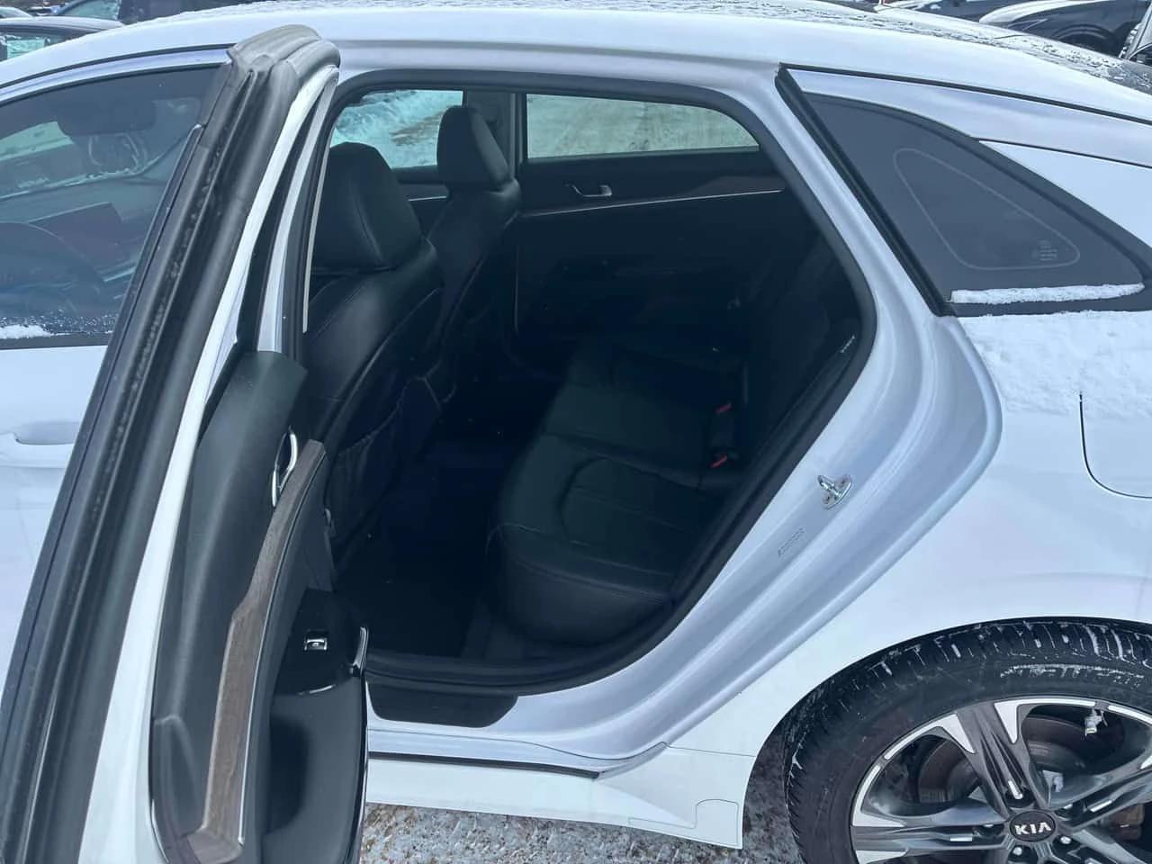 Kia K5 EX/CARFAX/Кожа/Панорама/Подгрев/Нави, снимка 12 - Автомобили и джипове - 54120849