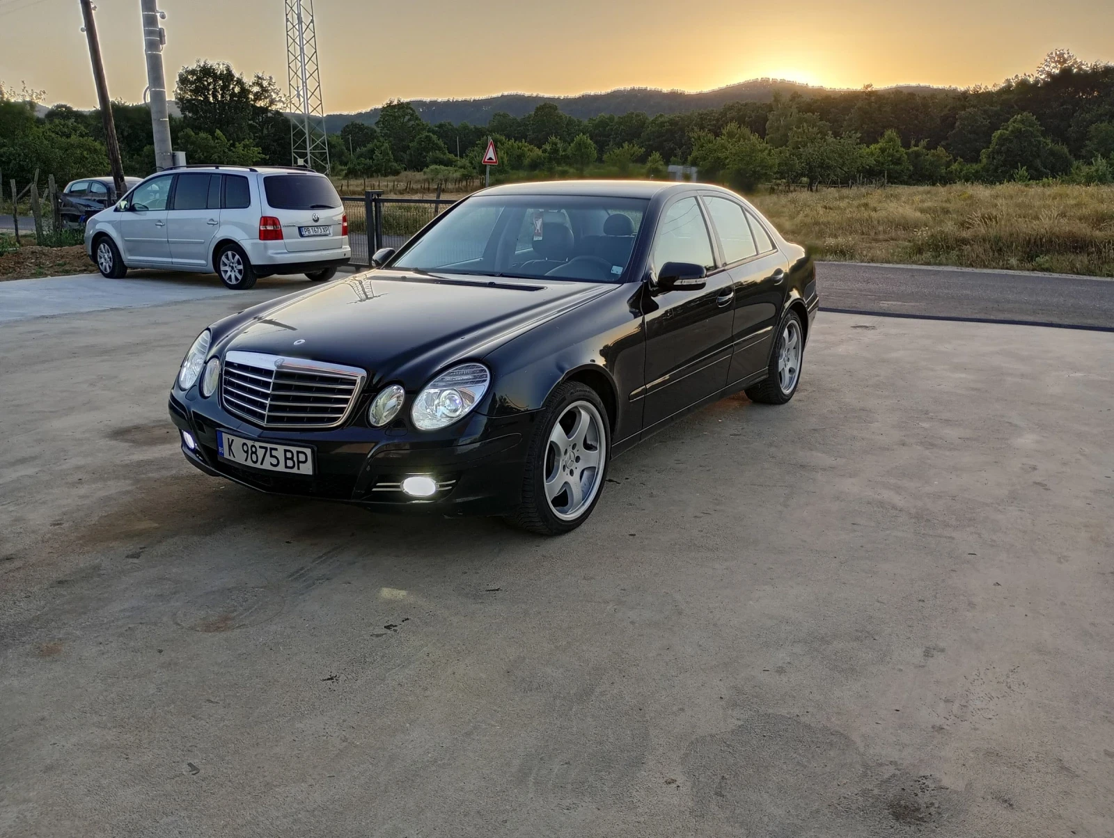Mercedes-Benz E 280 CDI V6 4MATIC , снимка 2 - Автомобили и джипове - 55105277