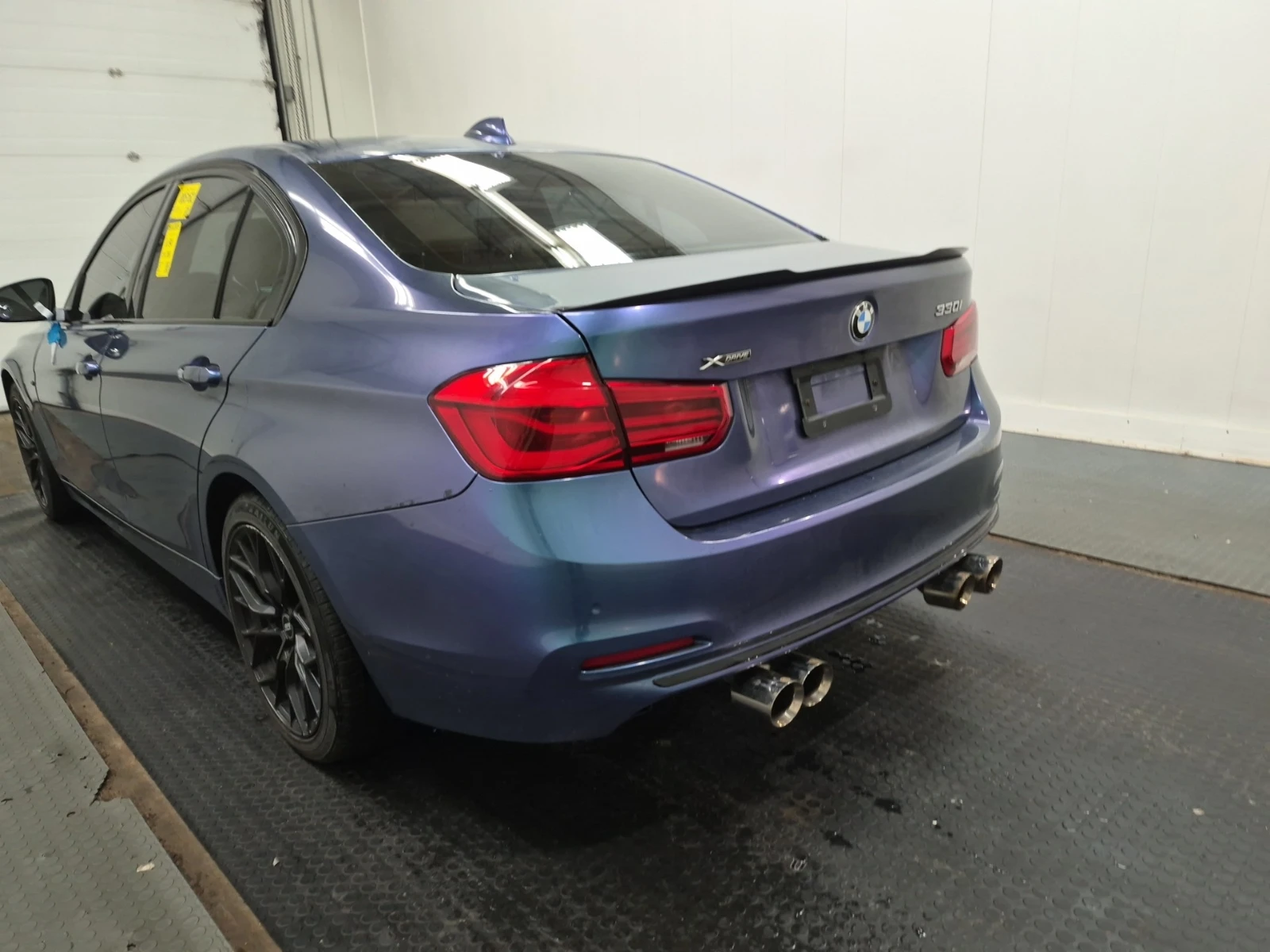 BMW 330 xDrive, снимка 4 - Автомобили и джипове - 55446916