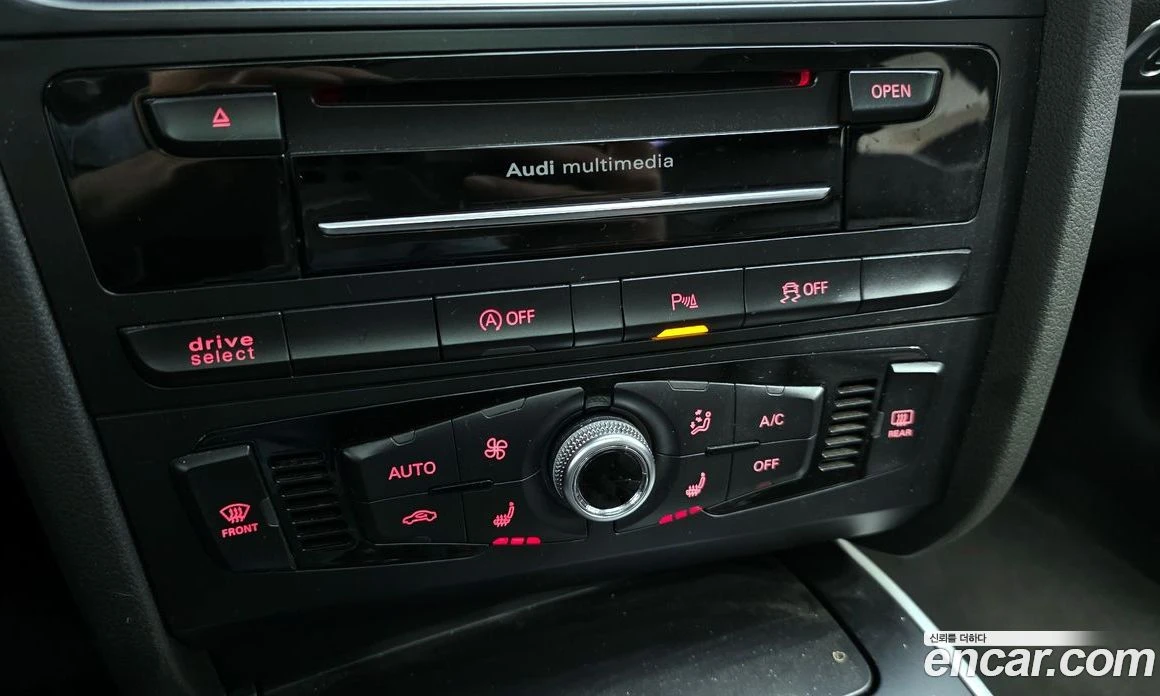 Audi A4 30 TDI Dynamic B8, снимка 16 - Автомобили и джипове - 55676693