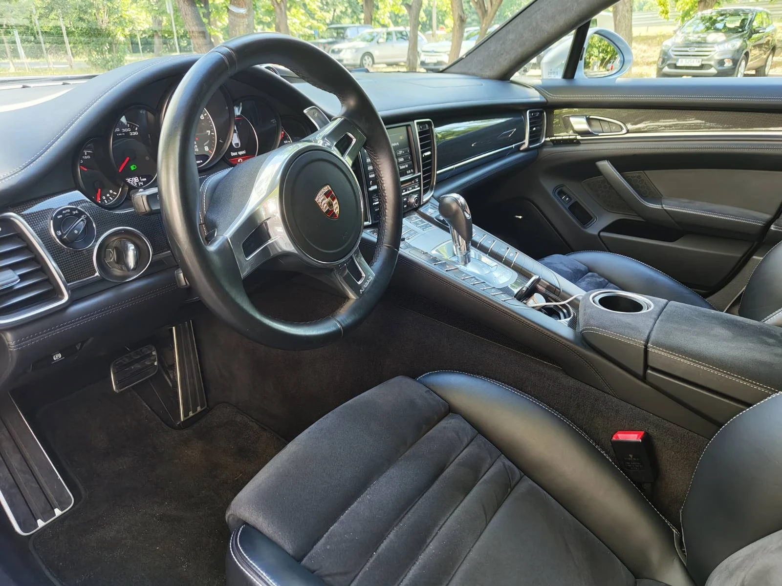 Porsche Panamera GTS, снимка 3 - Автомобили и джипове - 56230786