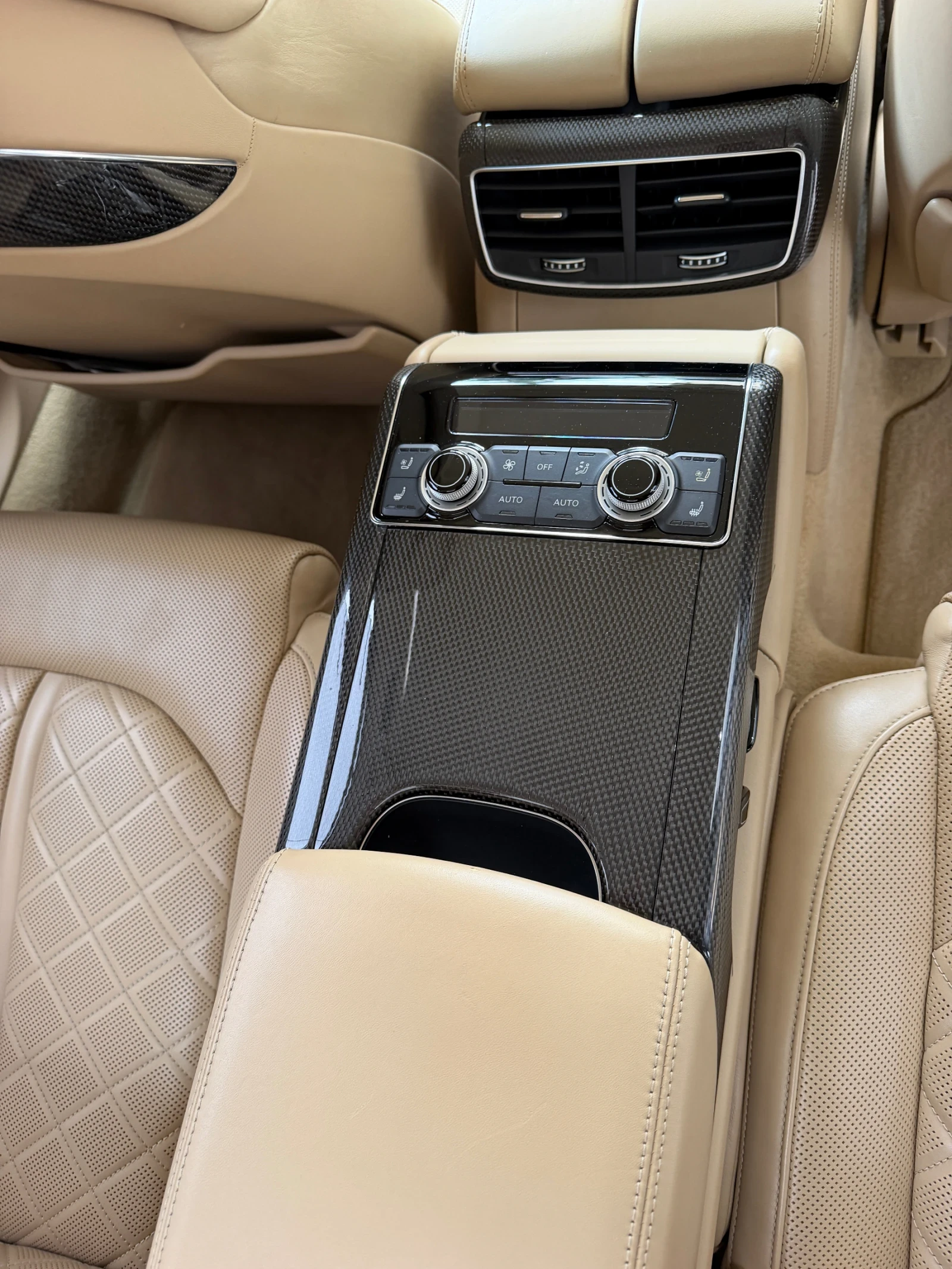 Audi S8 plus, снимка 8 - Автомобили и джипове - 56551895