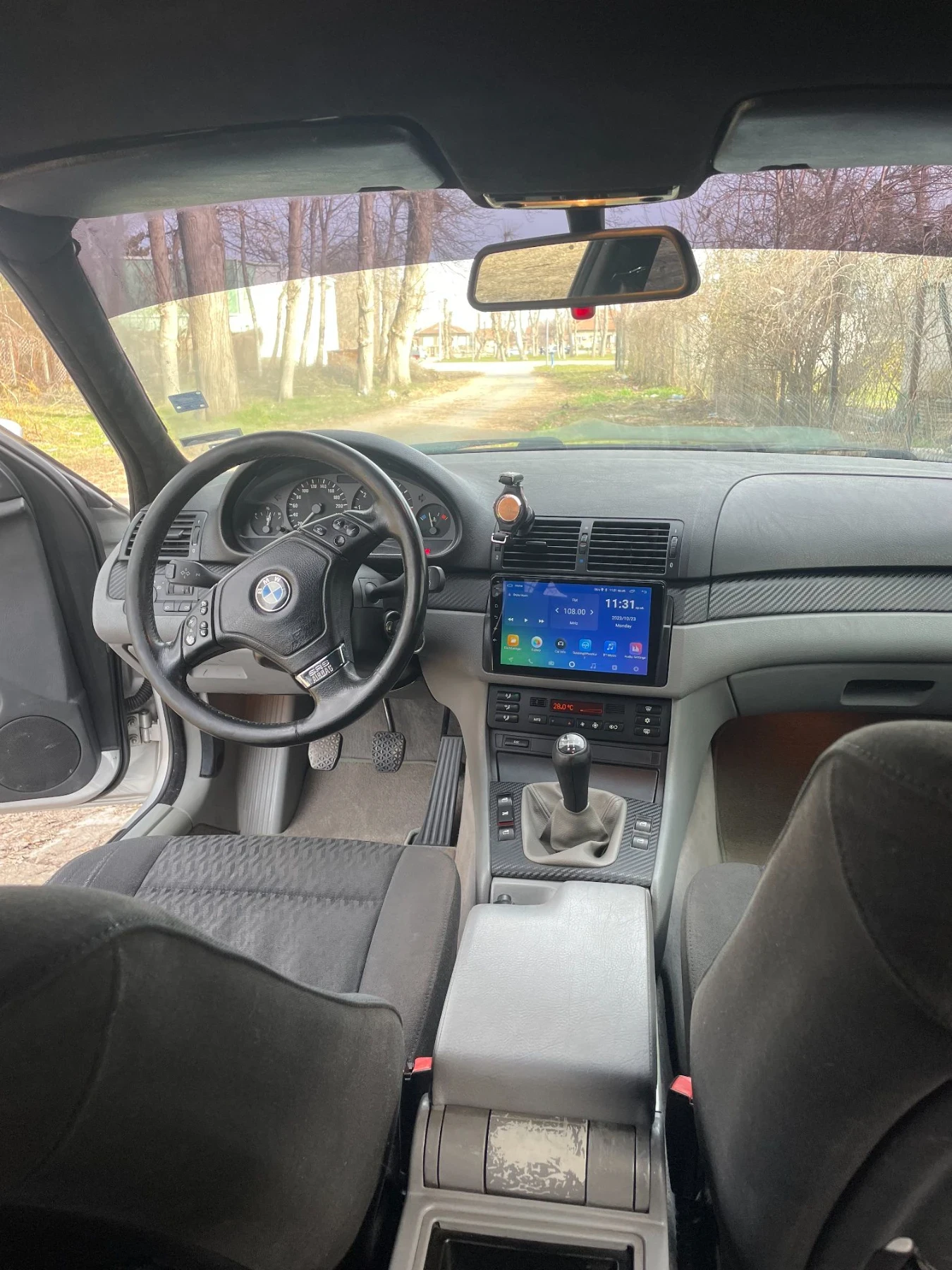 BMW 320 2.0i + gas, снимка 12 - Автомобили и джипове - 56743731