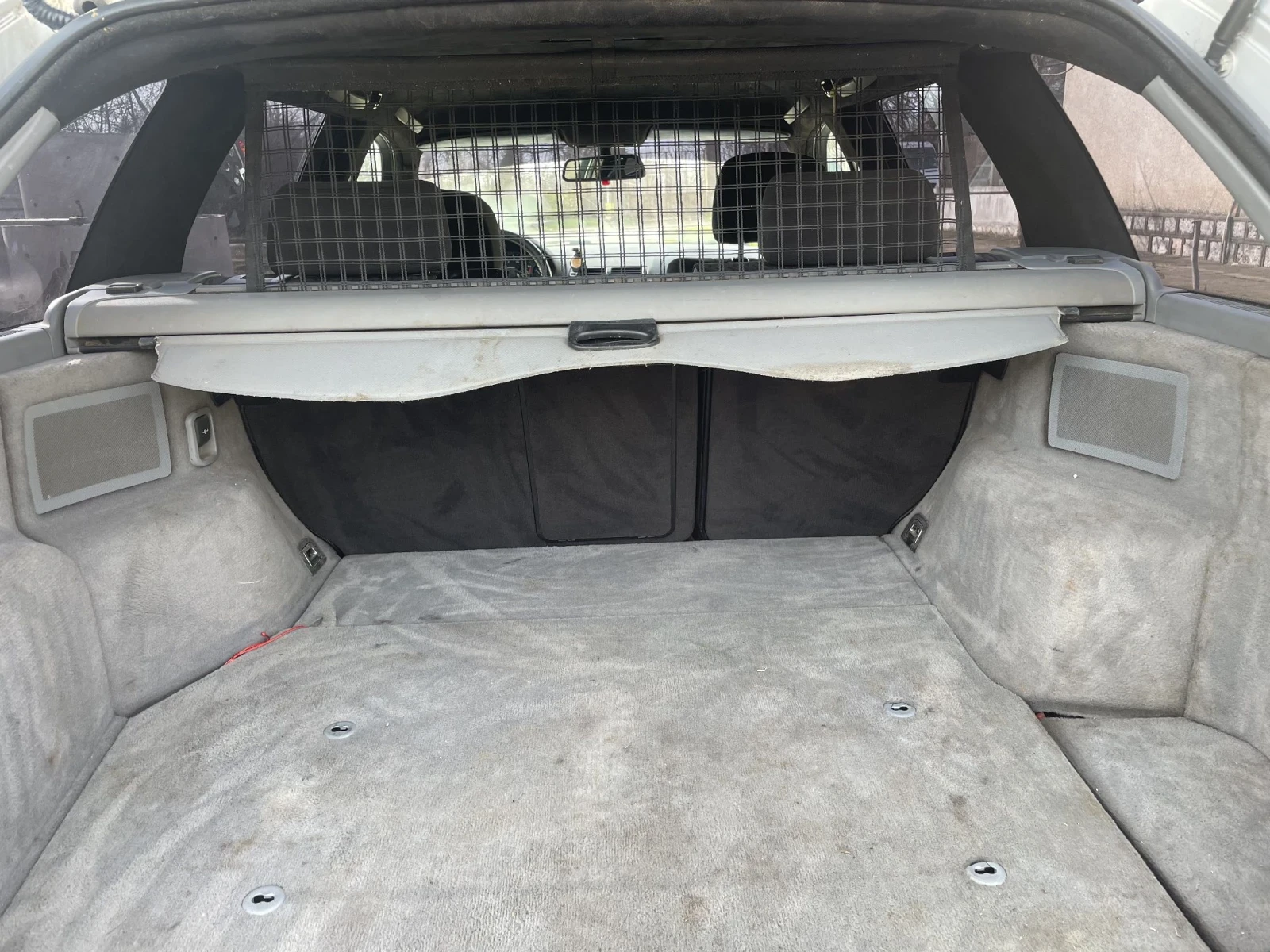 BMW 320 2.0i + gas, снимка 16 - Автомобили и джипове - 56743731