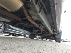 Toyota Tacoma SR5 CREW CAB LONG BED * AWD * CARFAX * , снимка 9