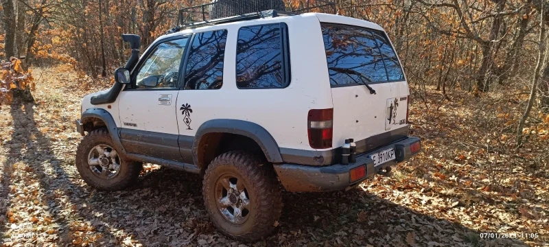 Isuzu Trooper, снимка 14 - Автомобили и джипове - 46920392