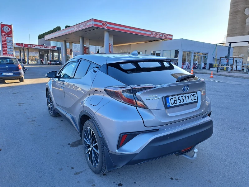 Toyota C-HR 1.8 Hybrid* Executive * FULL OPT * Лизинг * Бартер, снимка 3 - Автомобили и джипове - 47339992