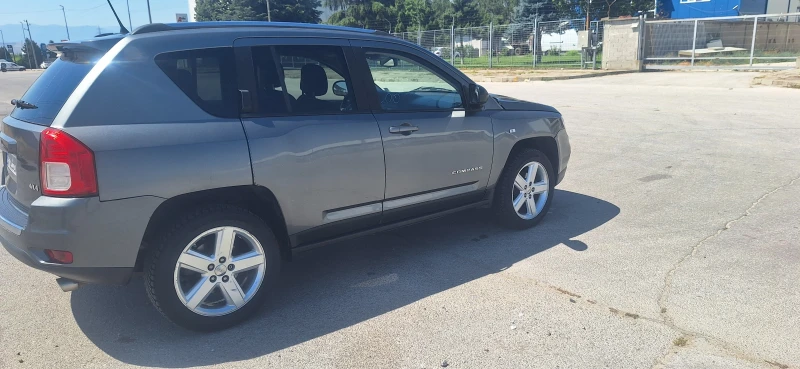 Jeep Compass, снимка 5 - Автомобили и джипове - 52865373