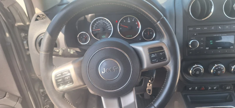 Jeep Compass, снимка 11 - Автомобили и джипове - 52865373