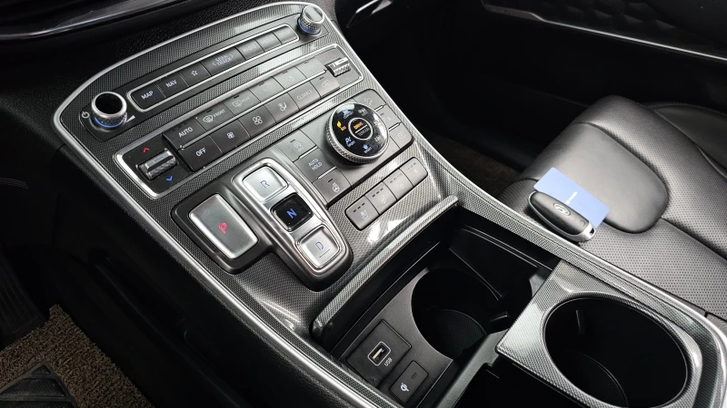 Hyundai Santa fe 2.2 4WD PRESTIGE , снимка 9 - Автомобили и джипове - 52575917