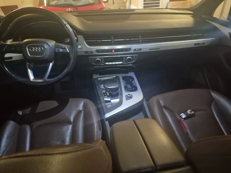Audi Q7 * PROGRESSIV * ПОДГРЕВ * ОБДУХВАНЕ * ПАНОРАМА , снимка 10 - Автомобили и джипове - 53407748