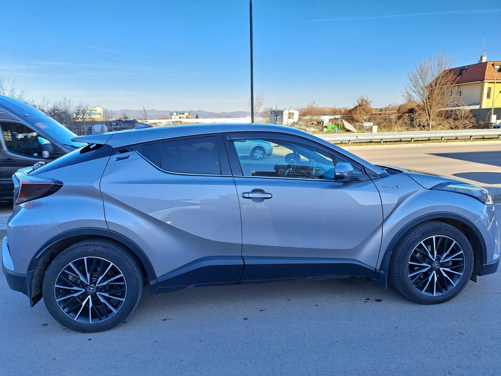 Toyota C-HR 1.8 Hybrid* Executive * ПРОМОЦИЯ * Лизинг * Бартер - изображение 6