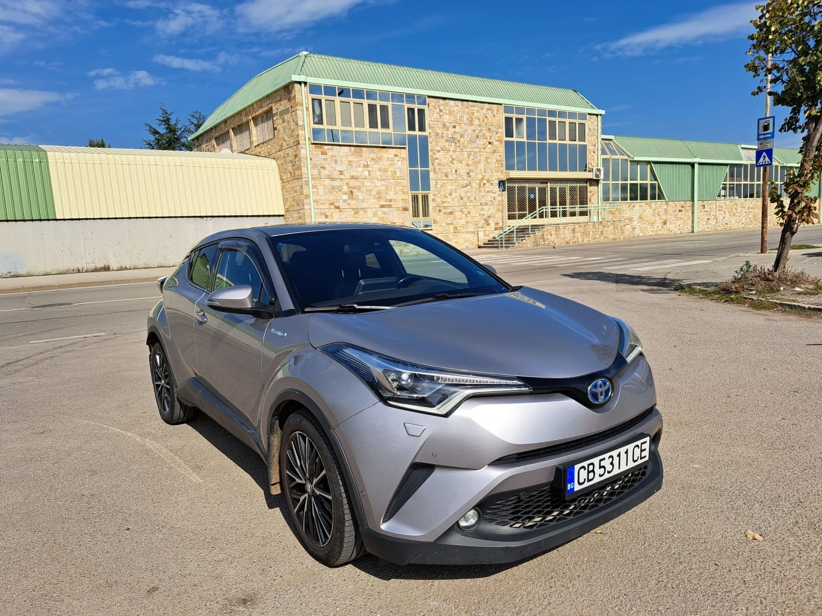 Toyota C-HR 1.8 Hybrid* Executive * FULL OPT * Лизинг * Бартер - изображение 5