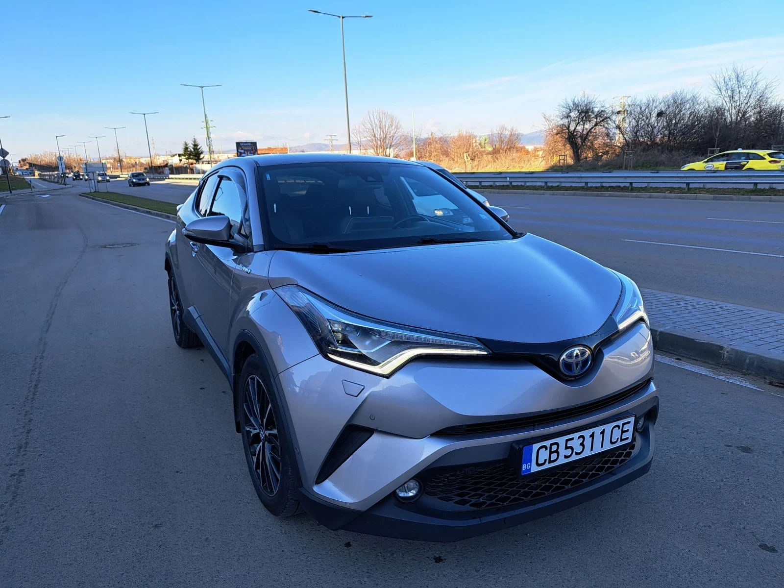 Toyota C-HR 1.8 Hybrid* Executive * ПРОМОЦИЯ * Лизинг * Бартер - изображение 7