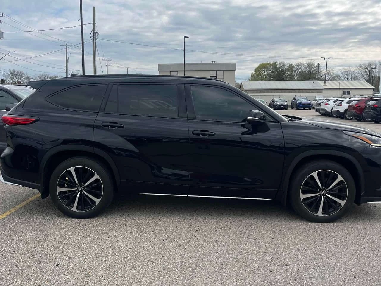 Toyota Highlander * XSE * ПРЕДСТАВИТЕЛСТВО * ПОДГРЕВ * NAVI, снимка 16 - Автомобили и джипове - 54485523