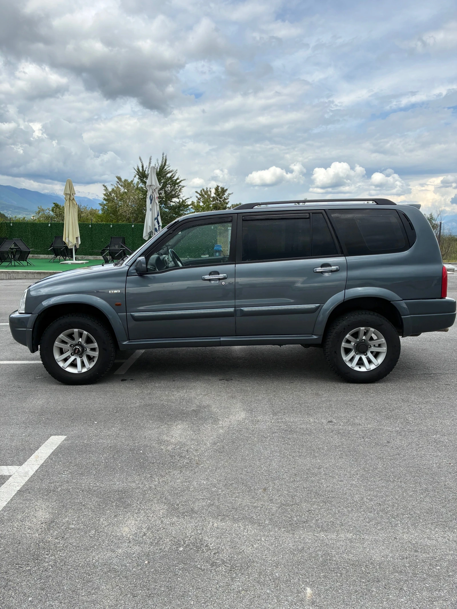 Suzuki XL-7