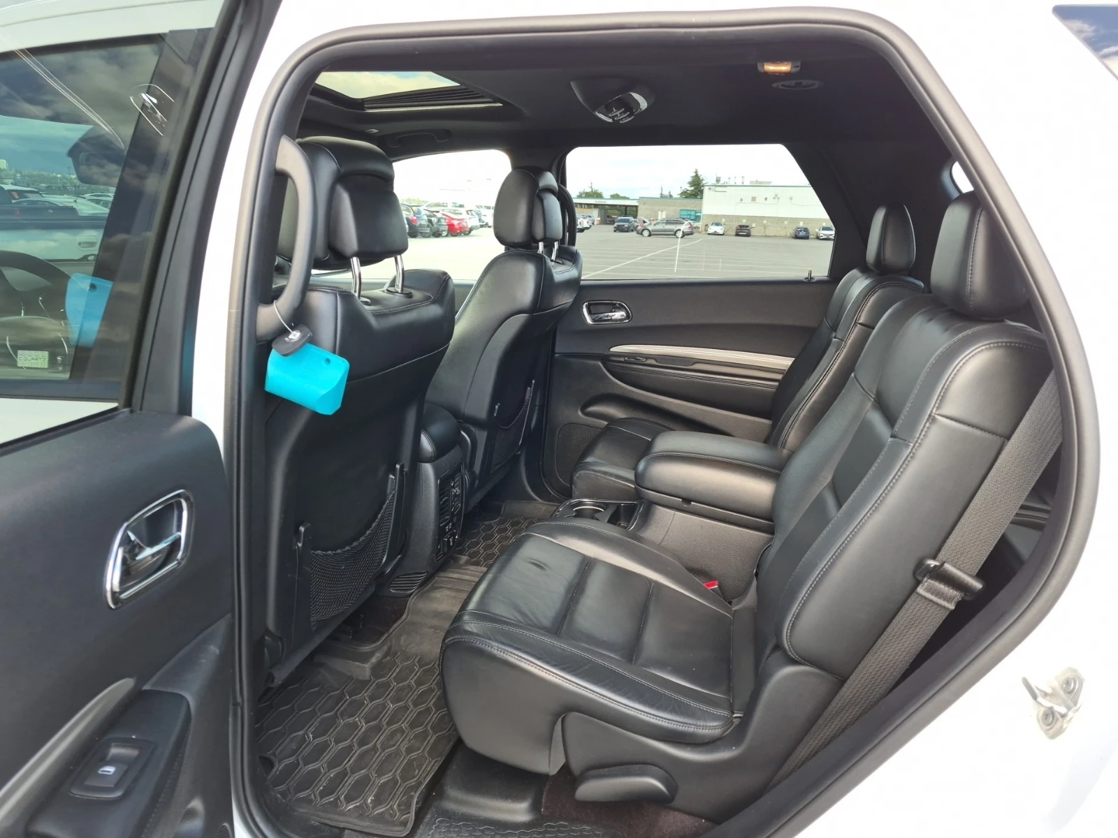 Dodge Durango GT V6 * * CARFAX * * АВТО КРЕДИТ * * , снимка 8 - Автомобили и джипове - 54885774