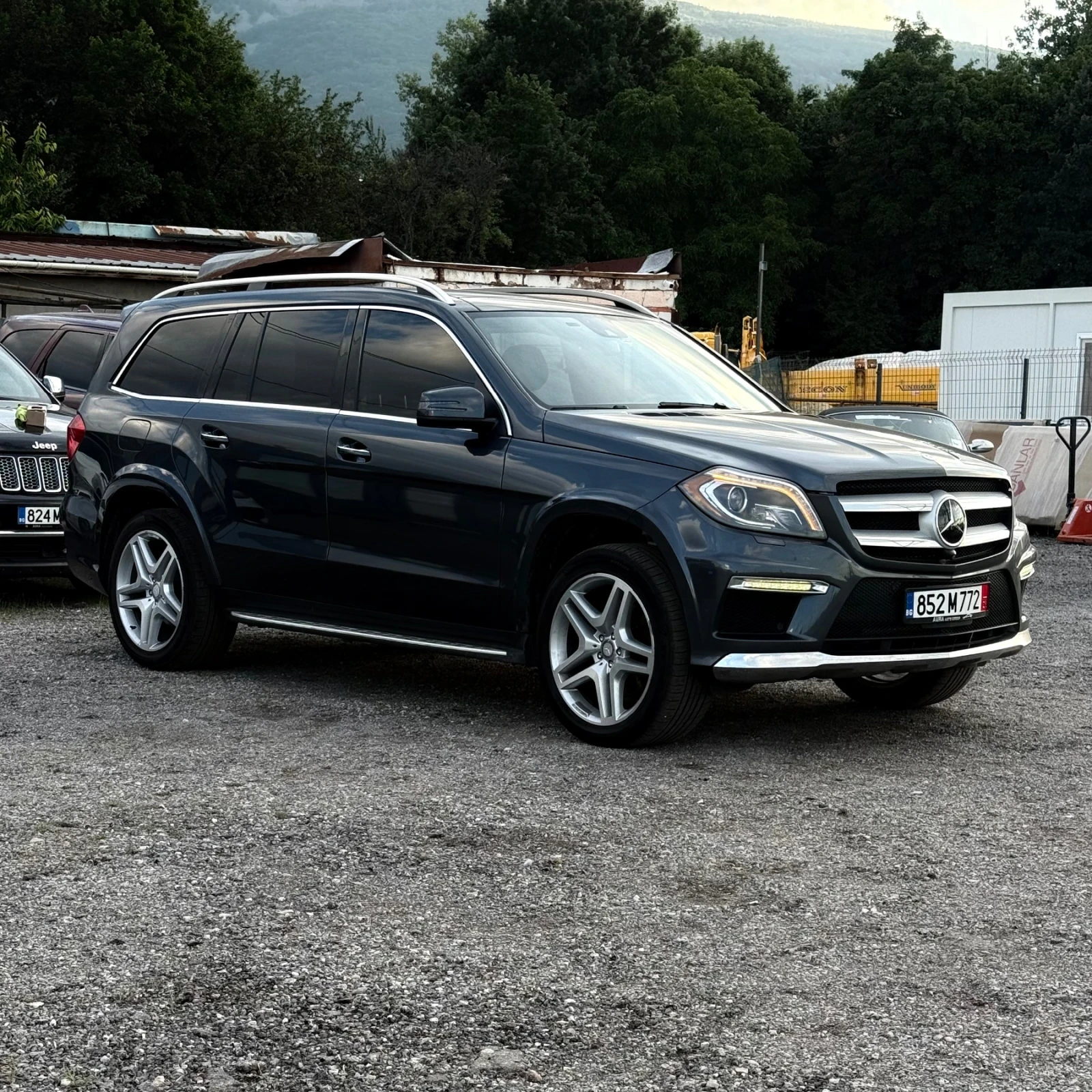 Mercedes-Benz GL 350 d/AMG/DISTR+ /HARMAN/360/Обдухване/Вакуум/, снимка 3 - Автомобили и джипове - 55046032