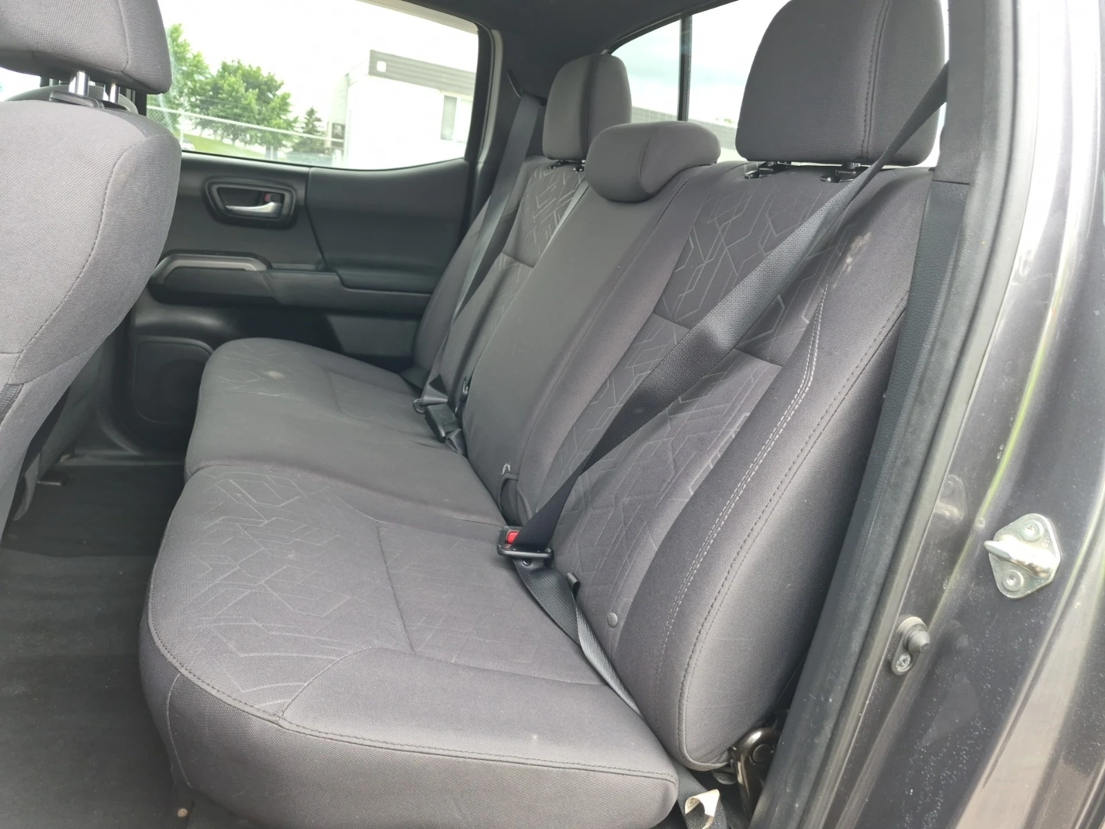 Toyota Tacoma SR5 CREW CAB LONG BED * AWD * CARFAX * , снимка 8 - Автомобили и джипове - 55214247
