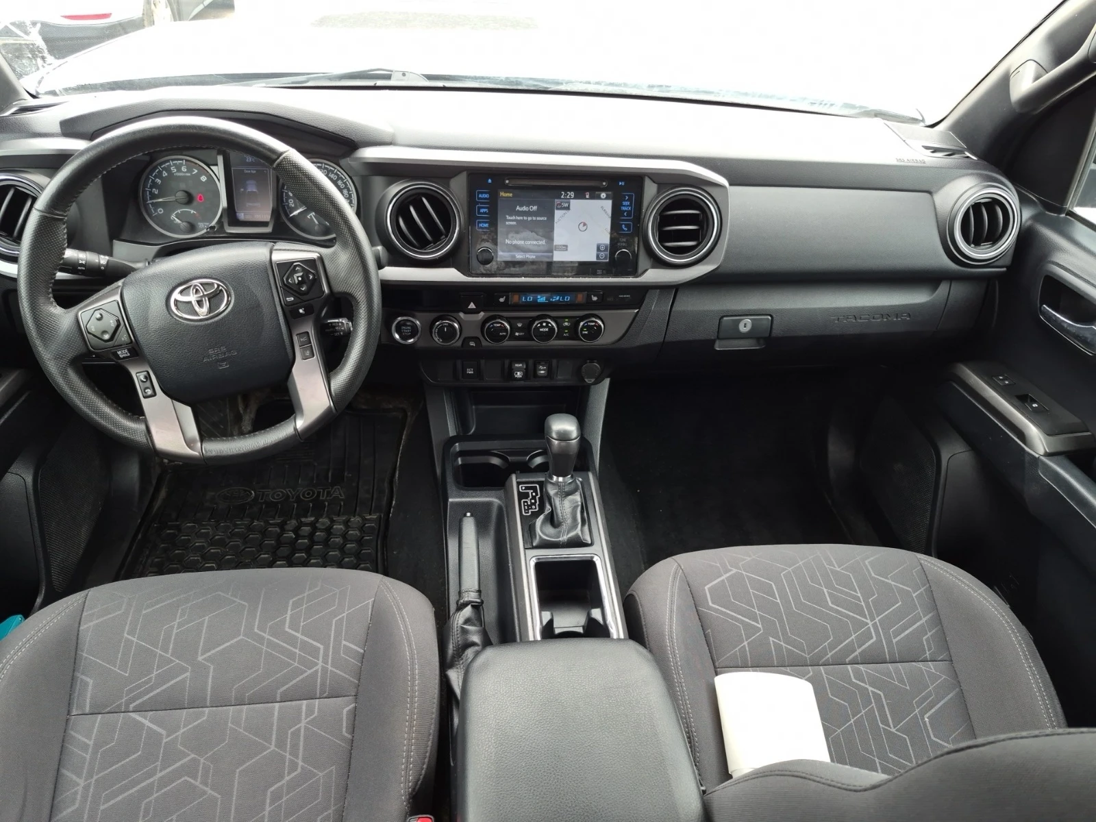 Toyota Tacoma SR5 CREW CAB LONG BED * AWD * CARFAX * , снимка 6 - Автомобили и джипове - 55214247