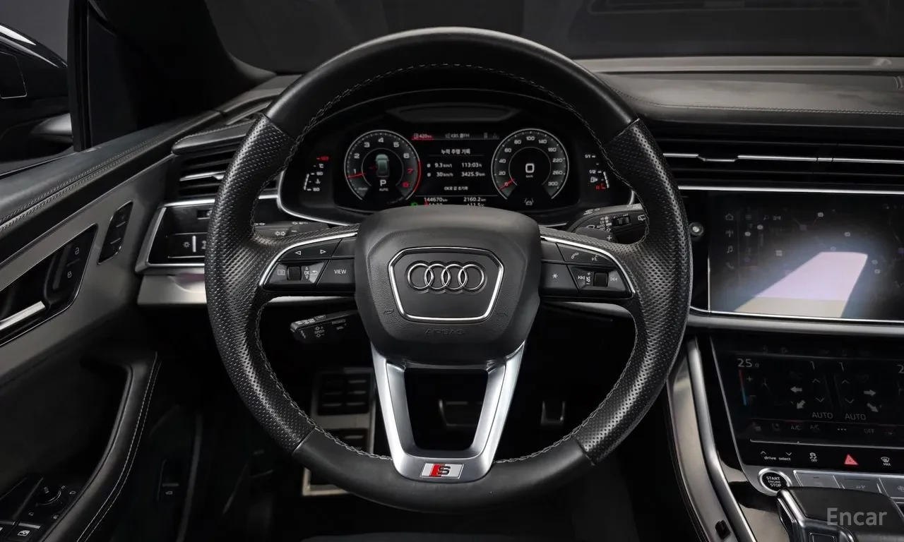 Audi Q8 55 TFSI | QUATTRO | PREMIUM, снимка 13 - Автомобили и джипове - 55784533