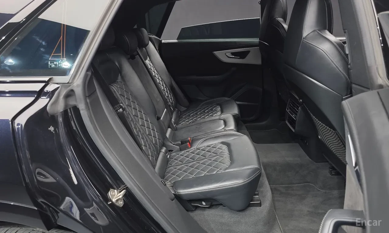 Audi Q8 55 TFSI | QUATTRO | PREMIUM, снимка 12 - Автомобили и джипове - 55784533