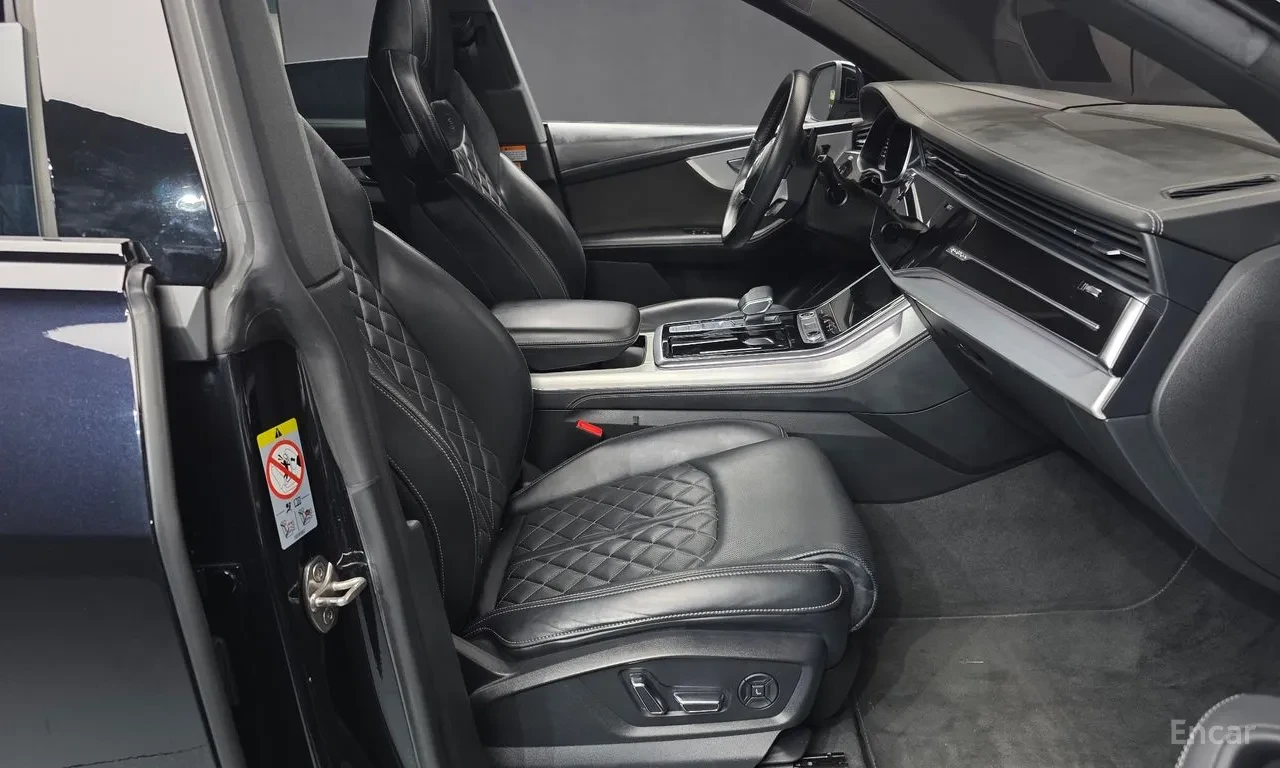 Audi Q8 55 TFSI | QUATTRO | PREMIUM, снимка 11 - Автомобили и джипове - 55784533