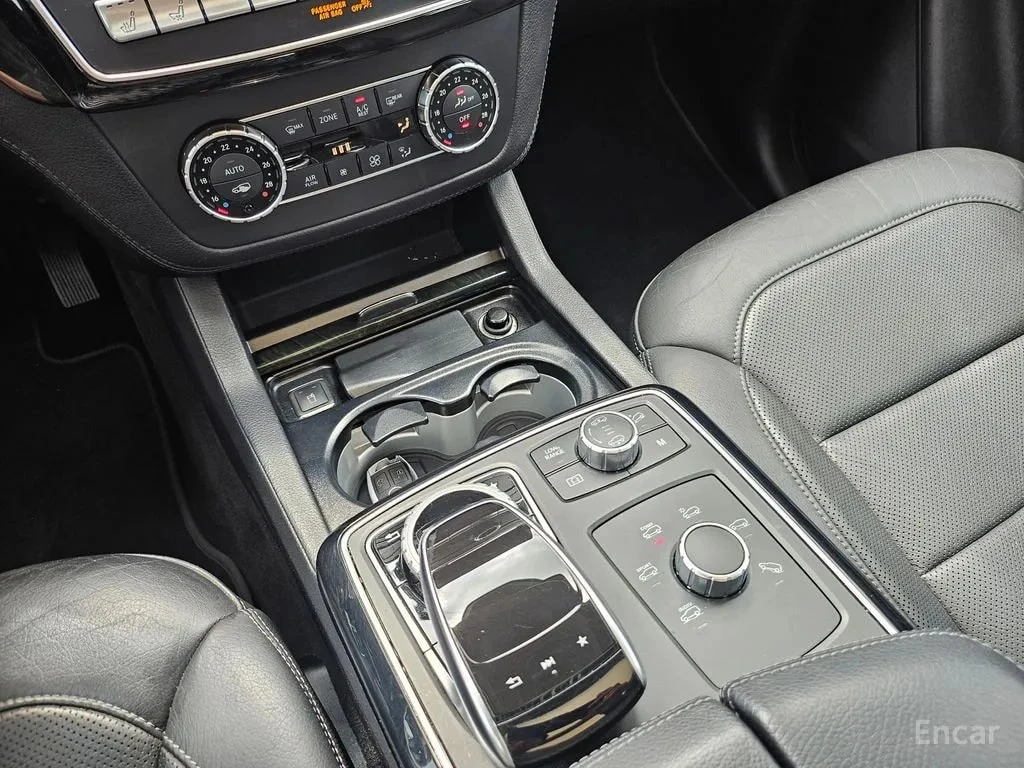 Mercedes-Benz GLS * GLS350 d 4MATIC * ЦЕНА ДО БГ, снимка 12 - Автомобили и джипове - 55872350