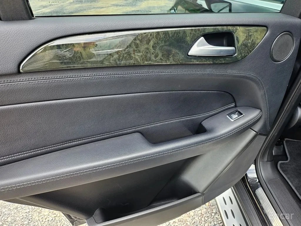 Mercedes-Benz GLS * GLS350 d 4MATIC * ЦЕНА ДО БГ, снимка 15 - Автомобили и джипове - 55872350