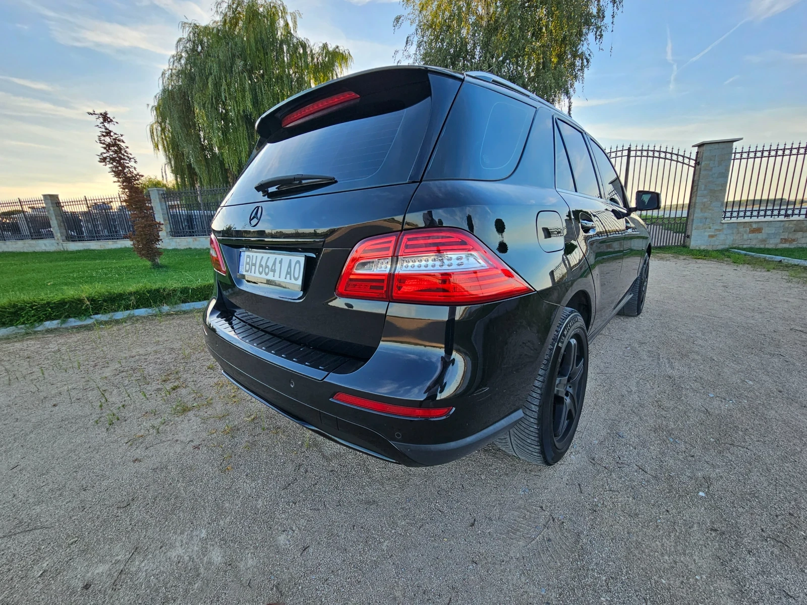 Mercedes-Benz ML 250, снимка 3 - Автомобили и джипове - 56039093