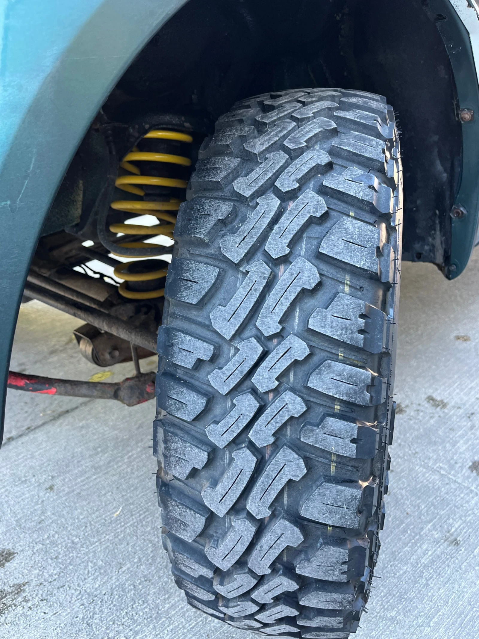 Suzuki Jimny 1.3, снимка 10 - Автомобили и джипове - 56361515