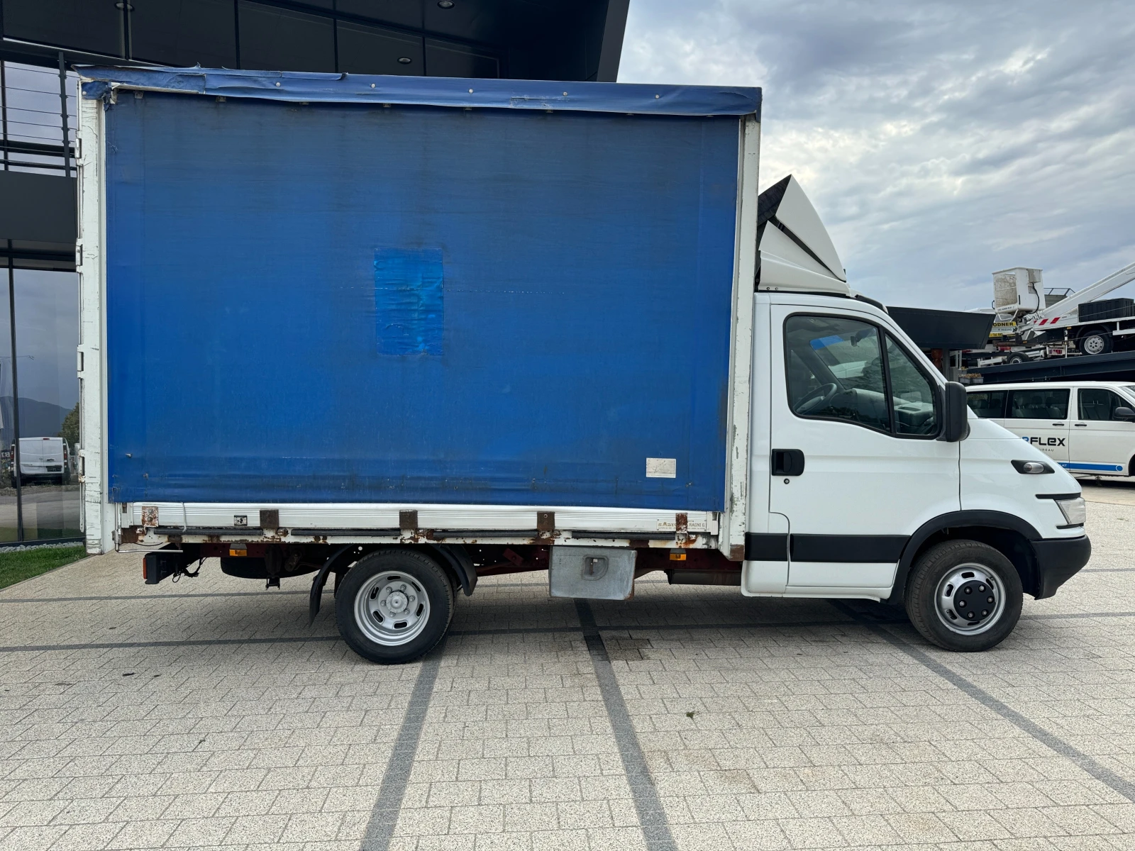 Iveco Daily 35C12 3.5т. 3.65м. 2 щори - изображение 3