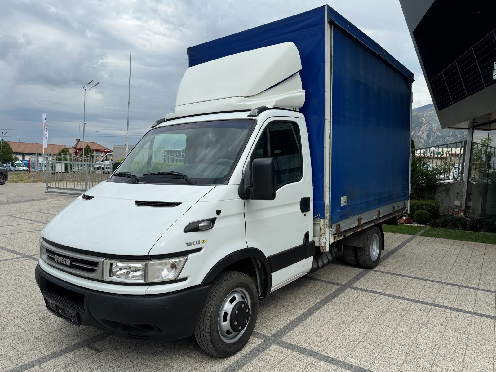 Iveco Daily 35C12 3.5т. 3.65м. 2 щори - изображение 8