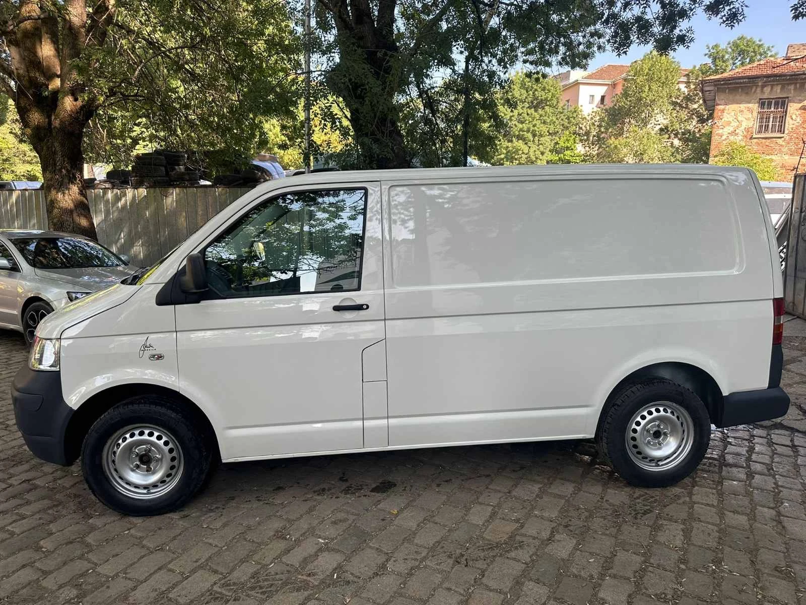 VW Transporter T5 - 1.9TDi - изображение 5
