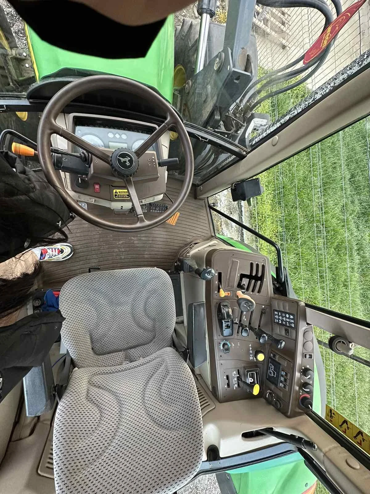 Трактор John Deere 6420 - изображение 8