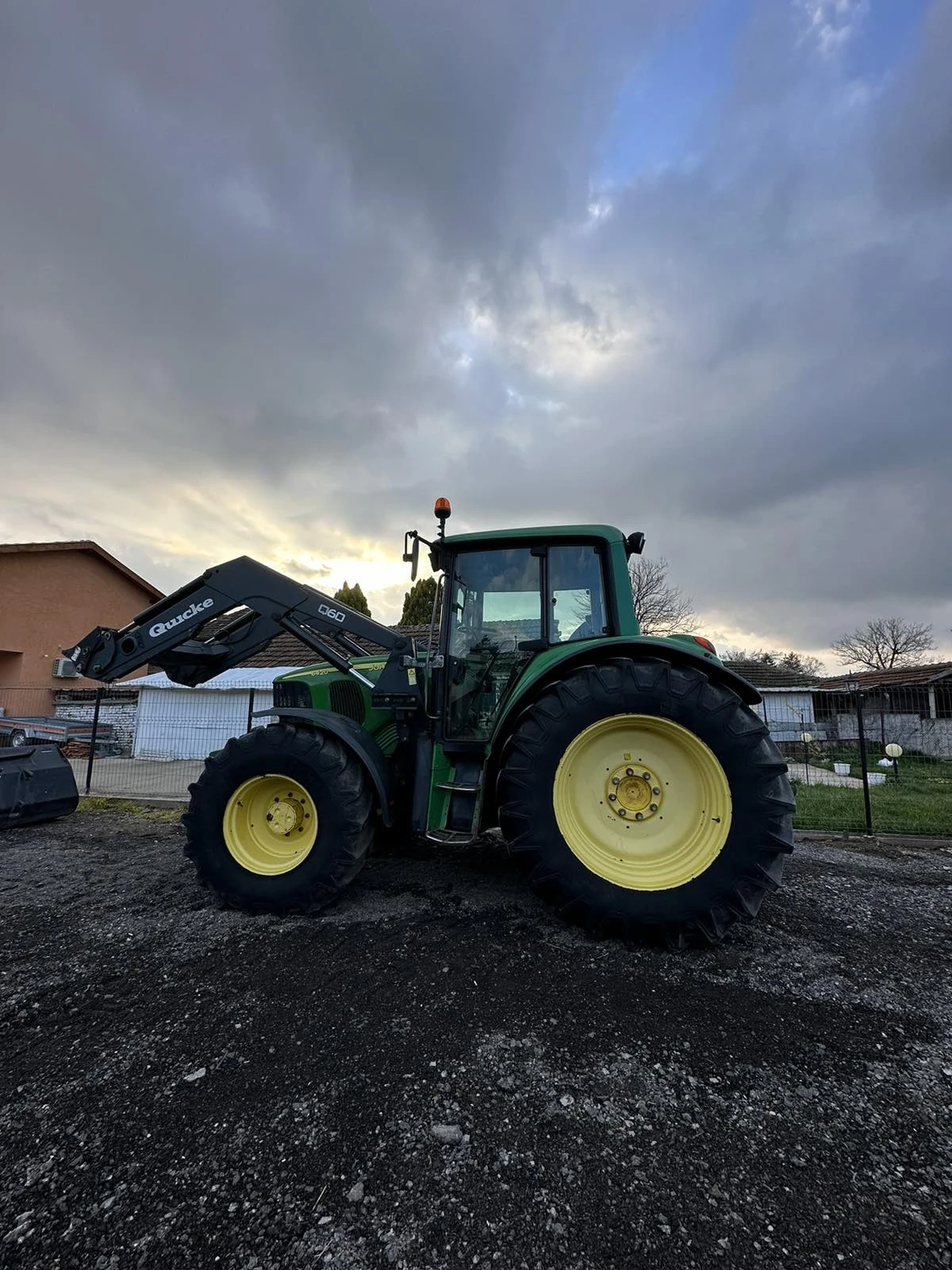 Трактор John Deere 6420 - изображение 6