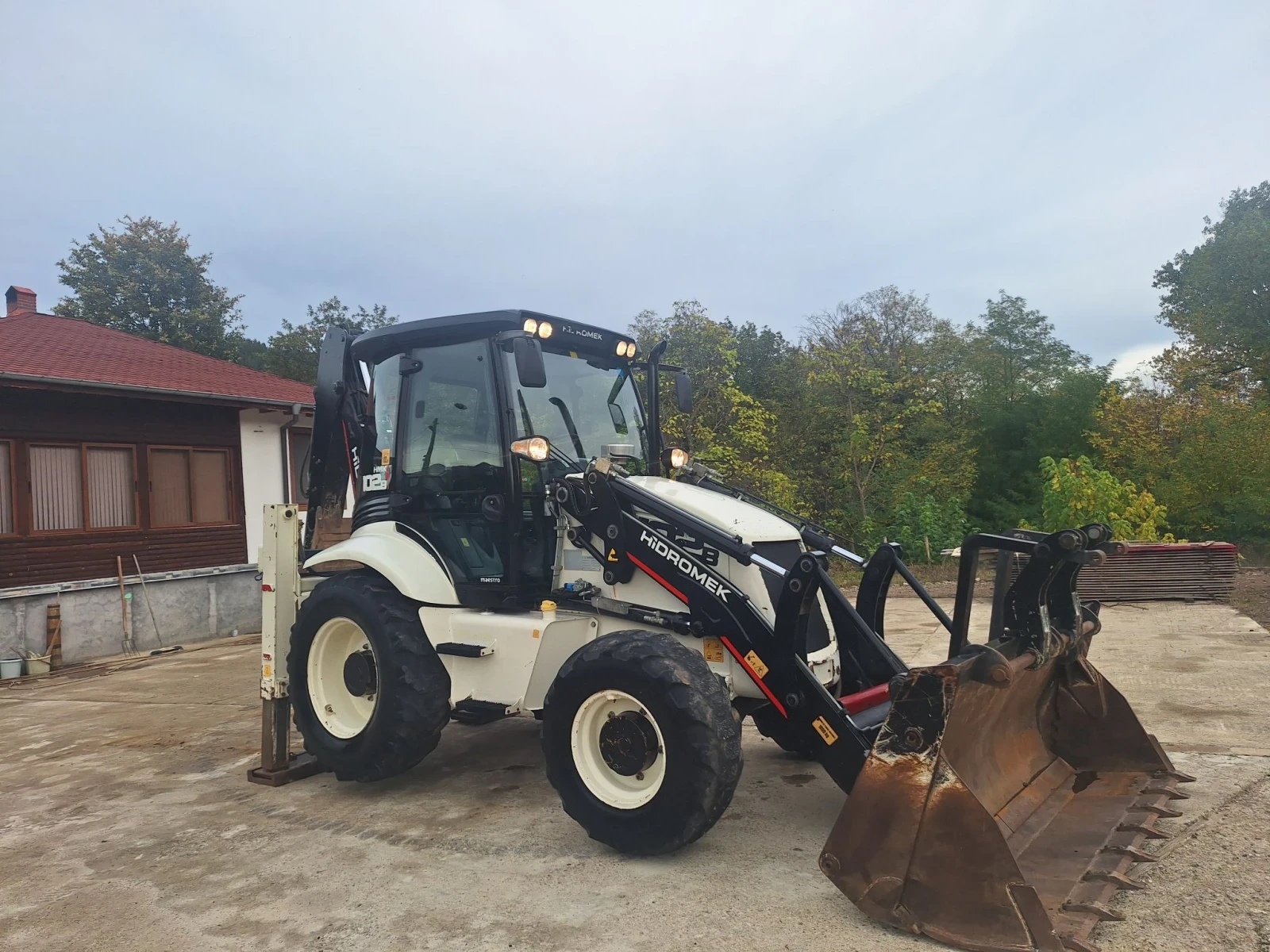 Багер Hidromek 102 
