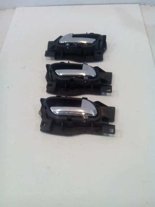 Дръжка вътрешна предна дясна Пежо 407