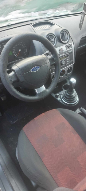 Ford Fiesta 1.4, снимка 2